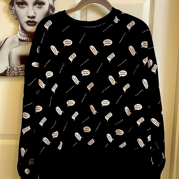 Friends The Television Series Sweatshirt size M  new without tags - Picture 2 of 6